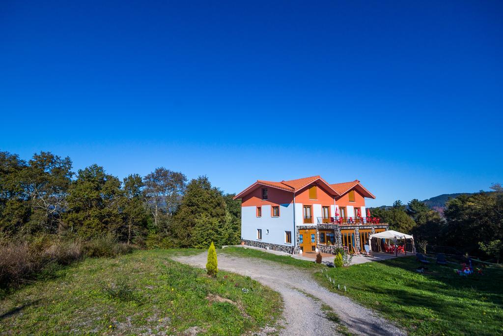 Mendi Alai Hotel Carranza Bagian luar foto