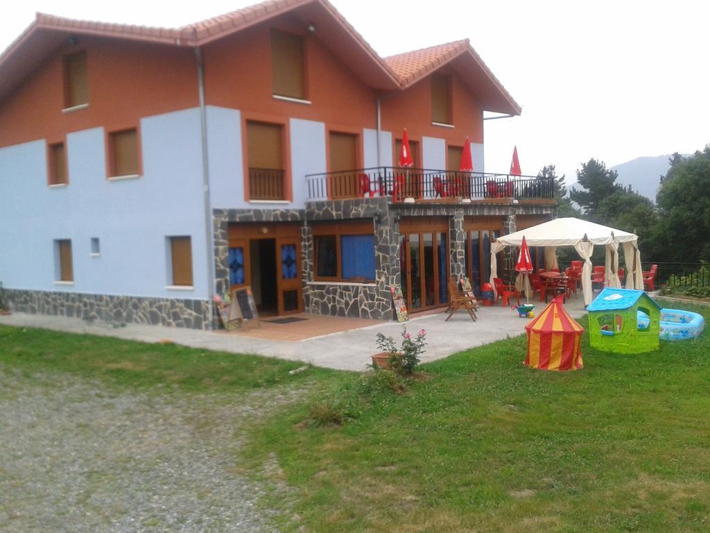 Mendi Alai Hotel Carranza Bagian luar foto