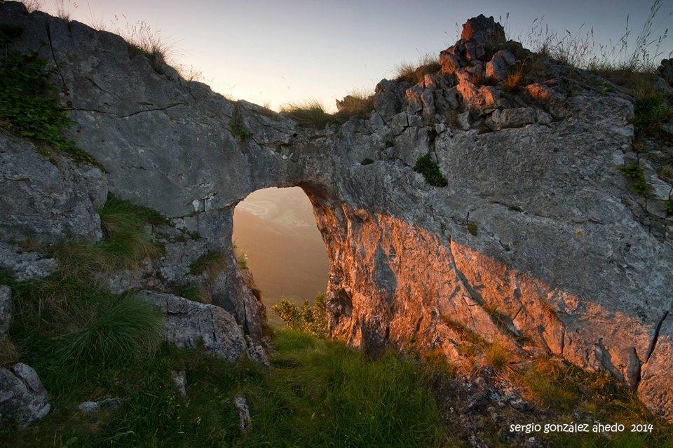 Mendi Alai Hotel Carranza Bagian luar foto